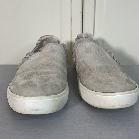 Kate Spade New York Lilly Taupe Suede Slip On Ruffled Sneaker Sz 8M - Picture 5 of 11